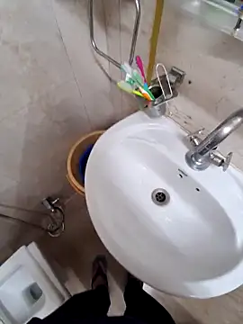 Snapshot of SingleTest chatting on March 1, 11:34 am SingleTest online show from March 1, 11:34 am