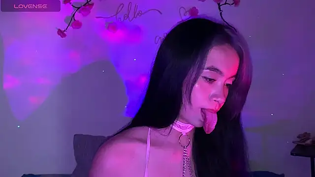 sweet molly420 online show from May 15, 11:34 pm