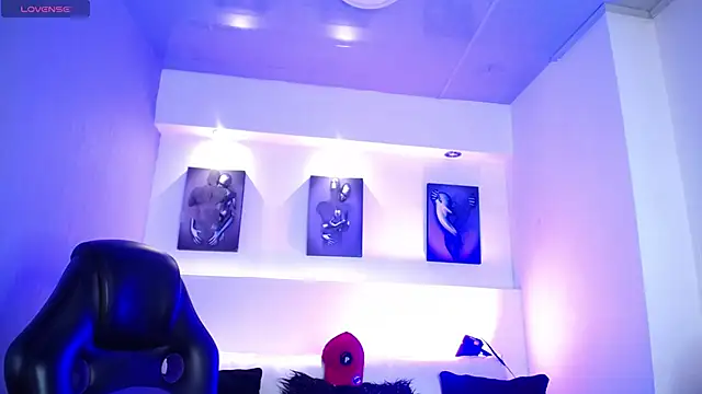 DIEGO JONES online show from April 5, 1:52 pm