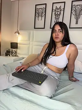 alejandra  garcia online show from March 29, 2:33 am