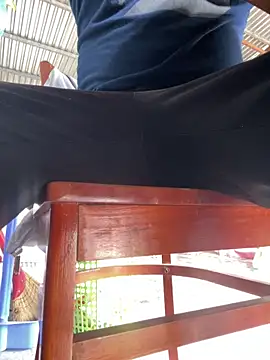 hoang15075 online show from March 2, 2:36 am