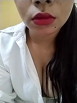 Snapshot of Bhawika-Kashap chatting on June 1, 9:44 am Bhawika-Kashap online show from June 1, 9:44 am