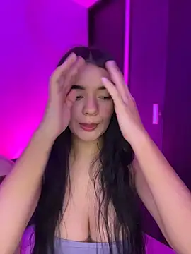 Sophia Wy online show from April 5, 11:51 am