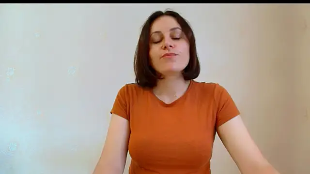 Snapshot of Inessa_beauty chatting on June 20, 6:38 am Inessa beauty online show from June 20, 6:38 am