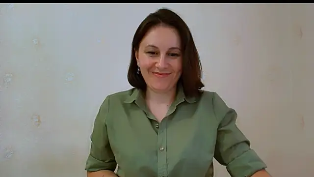 Snapshot of Inessa_beauty chatting on July 8, 1:48 pm Inessa beauty online show from July 8, 1:48 pm