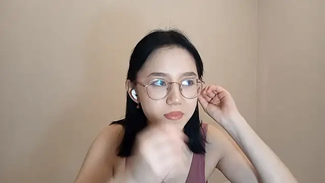 SolvedGlobe online show from March 24, 2:11 pm