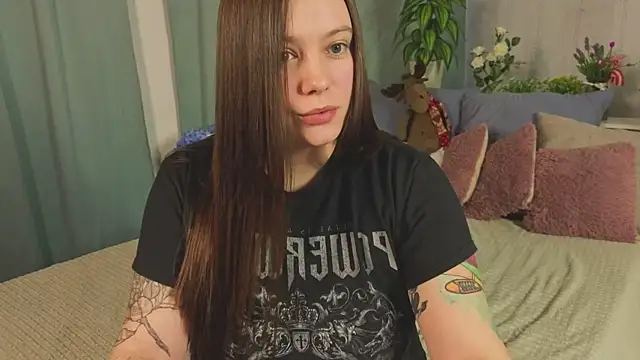 Snapshot of SauvageBirdy chatting on March 1, 2:19 pm SauvageBirdy online show from March 1, 2:19 pm