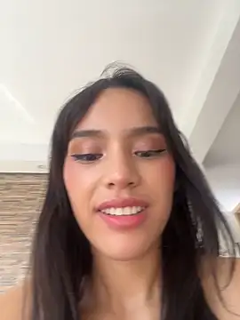 Mia-villalobos online show from April 29, 1:48 pm