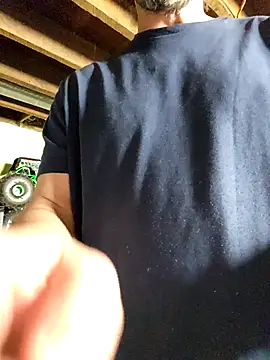 ultimateBWC online show from April 21, 9:39 pm