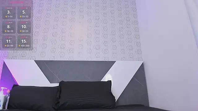 Lulu Mei  online show from March 20, 11:37 am