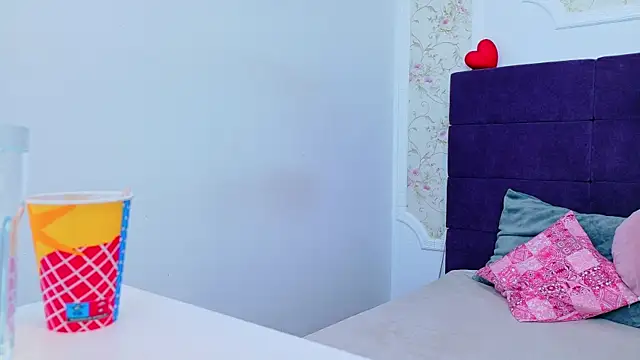 RaysaDrake online show from April 8, 3:06 am