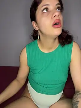 MommySexxy23 online show from April 11, 6:34 pm