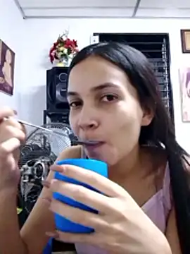 BiancaRoyale online show from May 1, 7:35 am