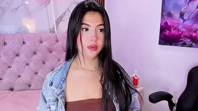 Snapshot of AbrilQuintana_ chatting on April 30, 11:27 am AbrilQuintana online show from April 30, 11:27 am
