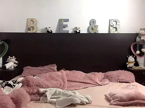 mommy-Milf online show from March 21, 2:05 am