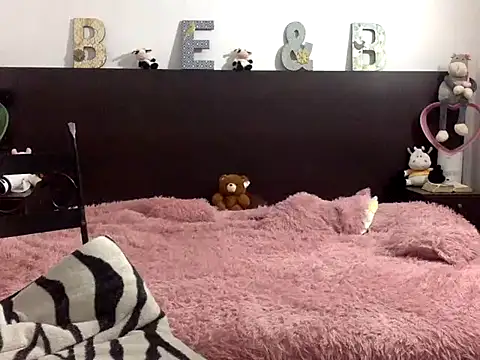 mommy-Milf online show from March 22, 2:42 pm