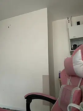 soft focus online show from April 12, 4:50 am