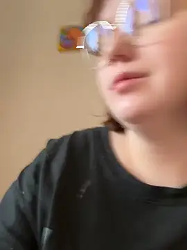 soft focus online show from April 14, 4:51 am