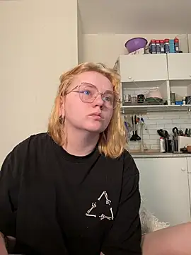 soft focus online show from June 2, 4:47 am