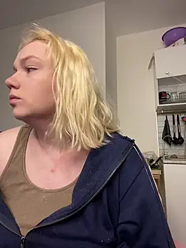 soft focus online show from June 28, 3:01 am