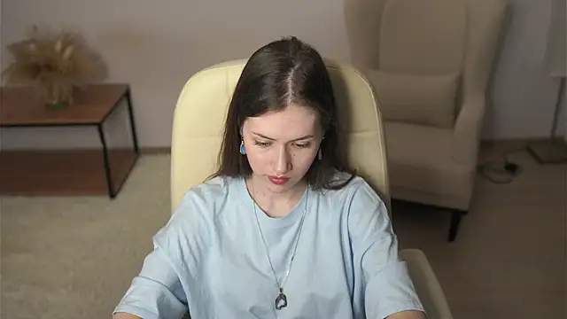 Snapshot of OdiIiaChavarria chatting on March 1, 7:21 am OdiIiaChavarria online show from March 1, 7:21 am