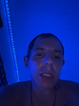 Snapshot of Hugo1993 chatting on July 7, 3:05 pm Hugo1993 online show from July 7, 3:05 pm