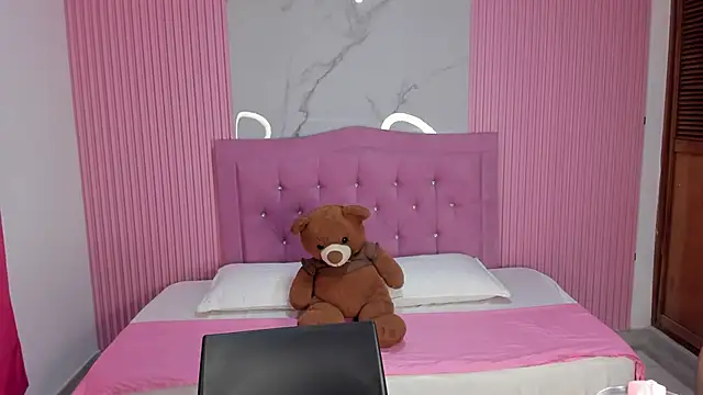 Mily17  online show from April 13, 10:54 am