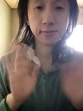 mako7612 online show from April 2, 4:54 am