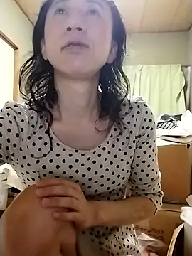 Snapshot of mako7612 chatting on May 20, 5:52 pm mako7612 online show from May 20, 5:52 pm