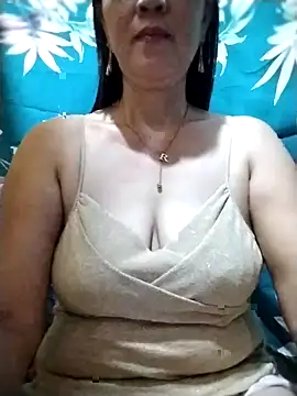 sweet lyn2025 online show from April 3, 1:58 am