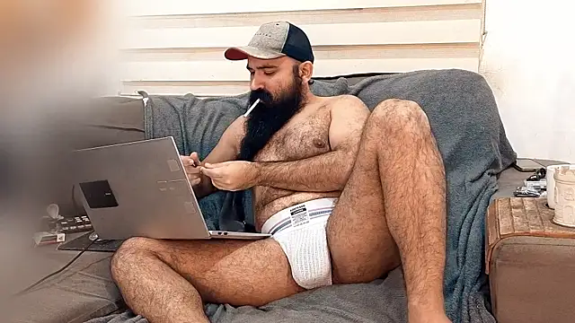 Snapshot of Barba_Negra_Fumador chatting on June 17, 7:04 pm Barba Negra Fumador online show from June 17, 7:04 pm