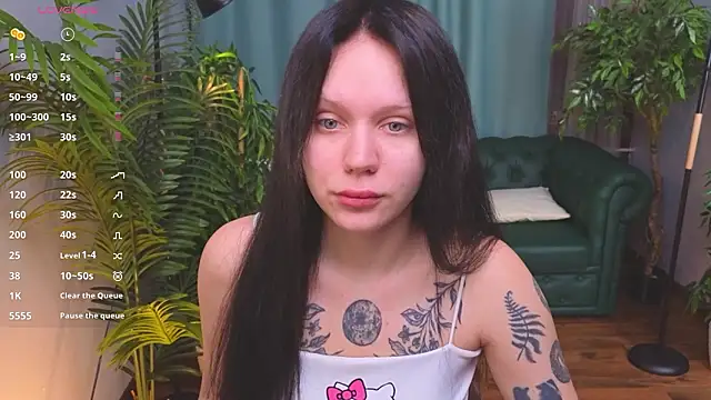 kittenlolla online show from March 14, 5:57 am