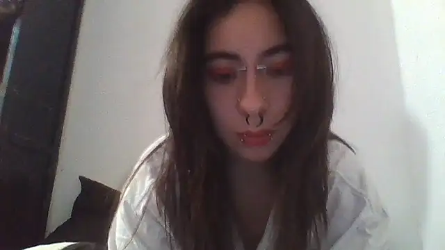 Snapshot of Moonandzukko chatting on June 26, 10:36 pm Moonandzukko online show from June 26, 10:36 pm