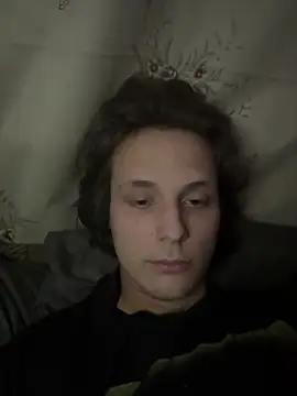 Snapshot of oldyoloupuki chatting on March 2, 12:35 am oldyoloupuki online show from March 2, 12:35 am