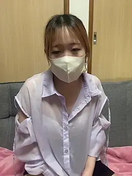 airi-ai0302 online show from March 18, 7:17 pm