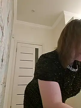 LaraHarper online show from March 30, 9:05 pm