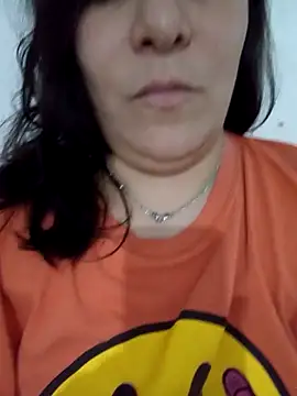 Snapshot of Meluxxx chatting on April 11, 3:33 am Meluxxx online show from April 11, 3:33 am