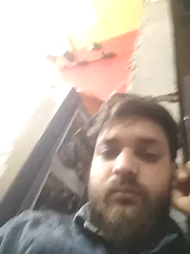 Snapshot of areee214 chatting on March 3, 5:41 pm areee214 online show from March 3, 5:41 pm