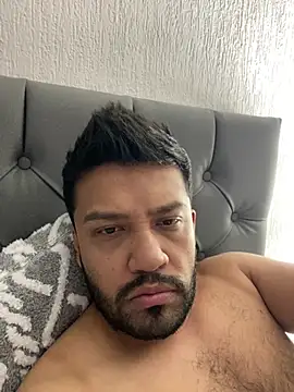 leonartho223 online show from March 2, 3:30 am