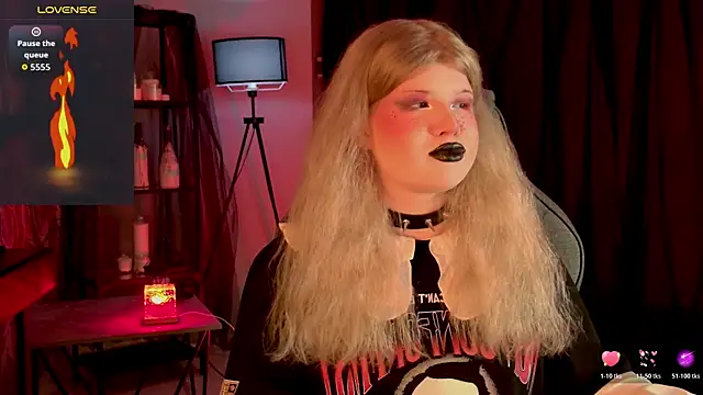 LilithNlsn online show from April 7, 12:33 am