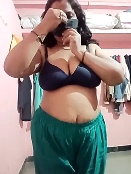 Miss-Dolly07 online show from April 24, 3:14 pm