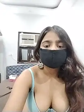 Snapshot of Ishaa_22 chatting on June 25, 8:24 pm Ishaa 22 online show from June 25, 8:24 pm