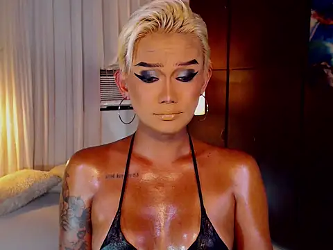xXLustFullTransXx online show from July 18, 3:00 am