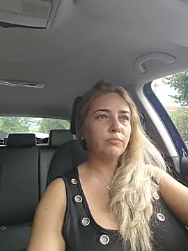 MellanieBliss online show from June 10, 2:38 pm