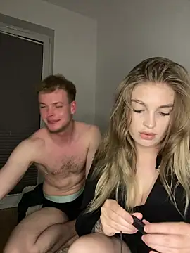 Renesme  online show from June 11, 9:57 pm