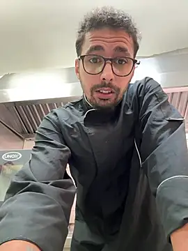 Snapshot of Chef69g chatting on May 1, 9:36 am Chef69g online show from May 1, 9:36 am
