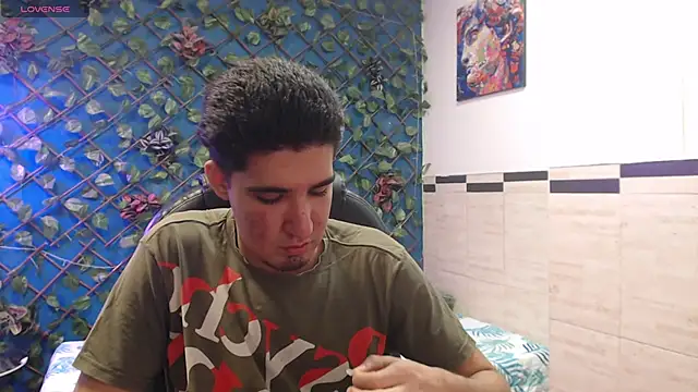 Roccoallegeri online show from March 25, 1:06 pm