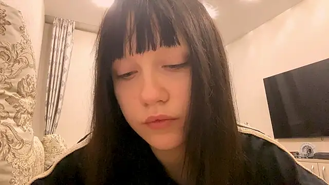 LoidaTrytten online show from March 11, 5:41 pm