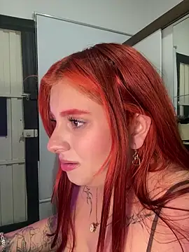 Emma Q0 online show from April 8, 10:54 pm