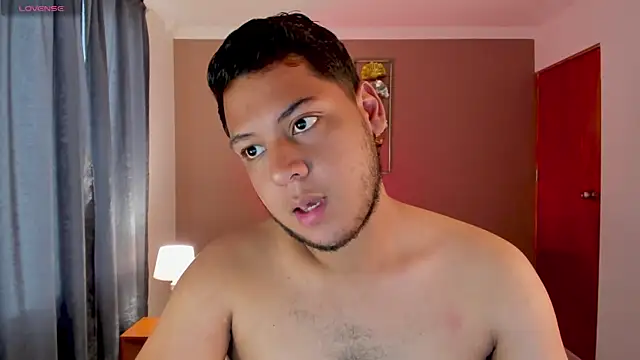 Akon 2XXX online show from April 15, 2:57 pm